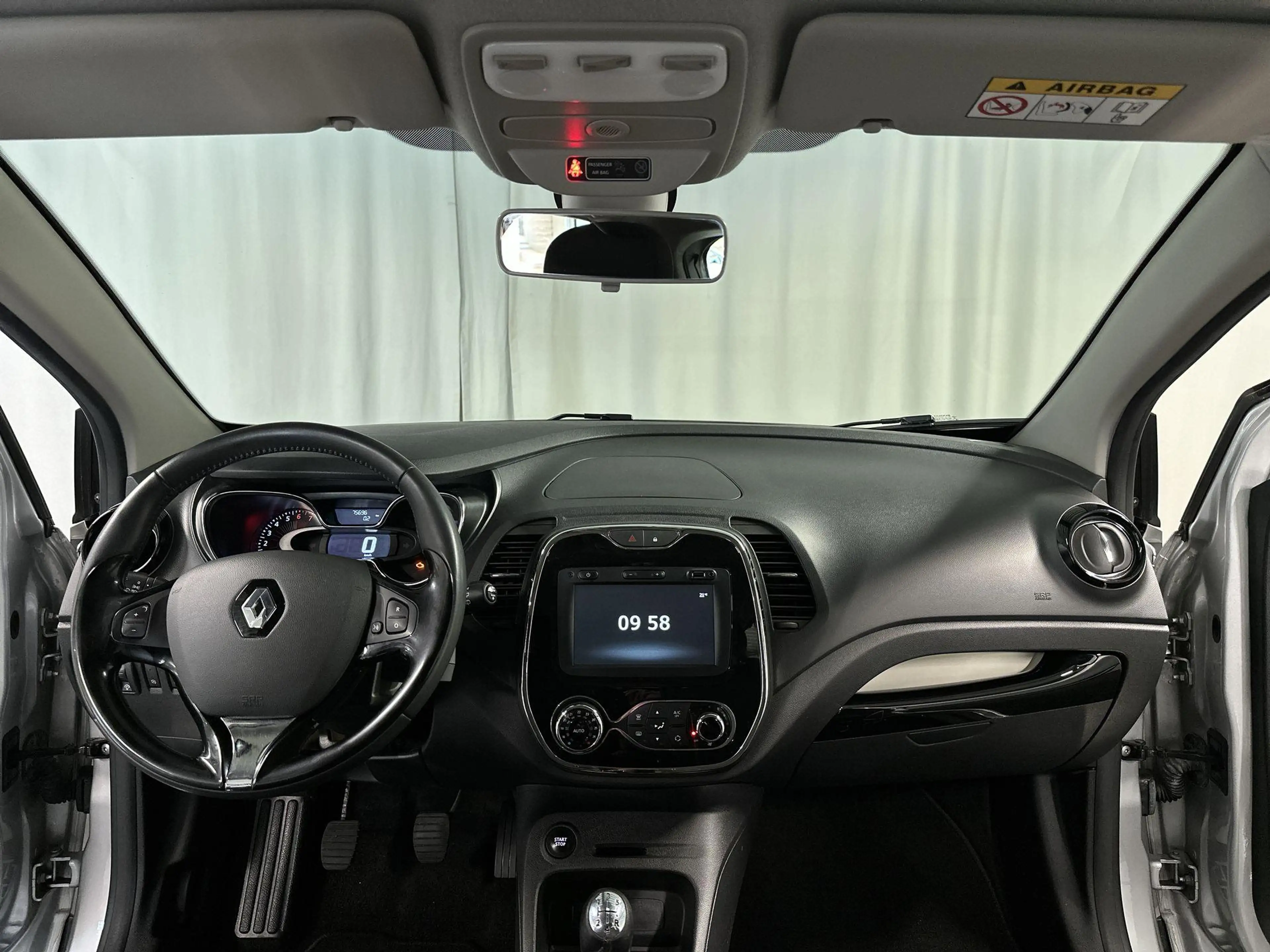 Renault Captur 0.9 TCe Limited Trekhaak | Navigatie — photo 5