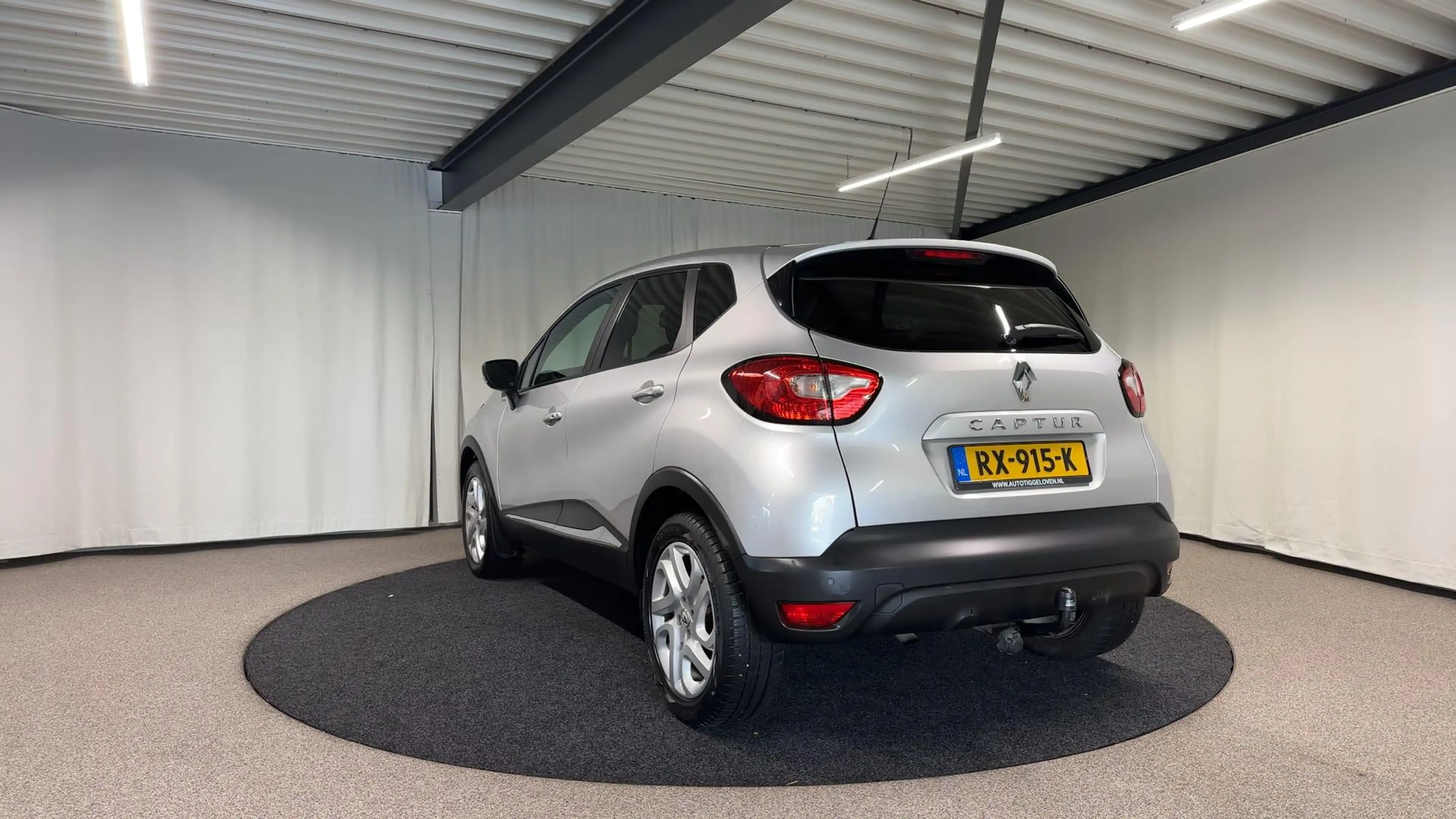 Renault Captur 0.9 TCe Limited Trekhaak | Navigatie — photo 2