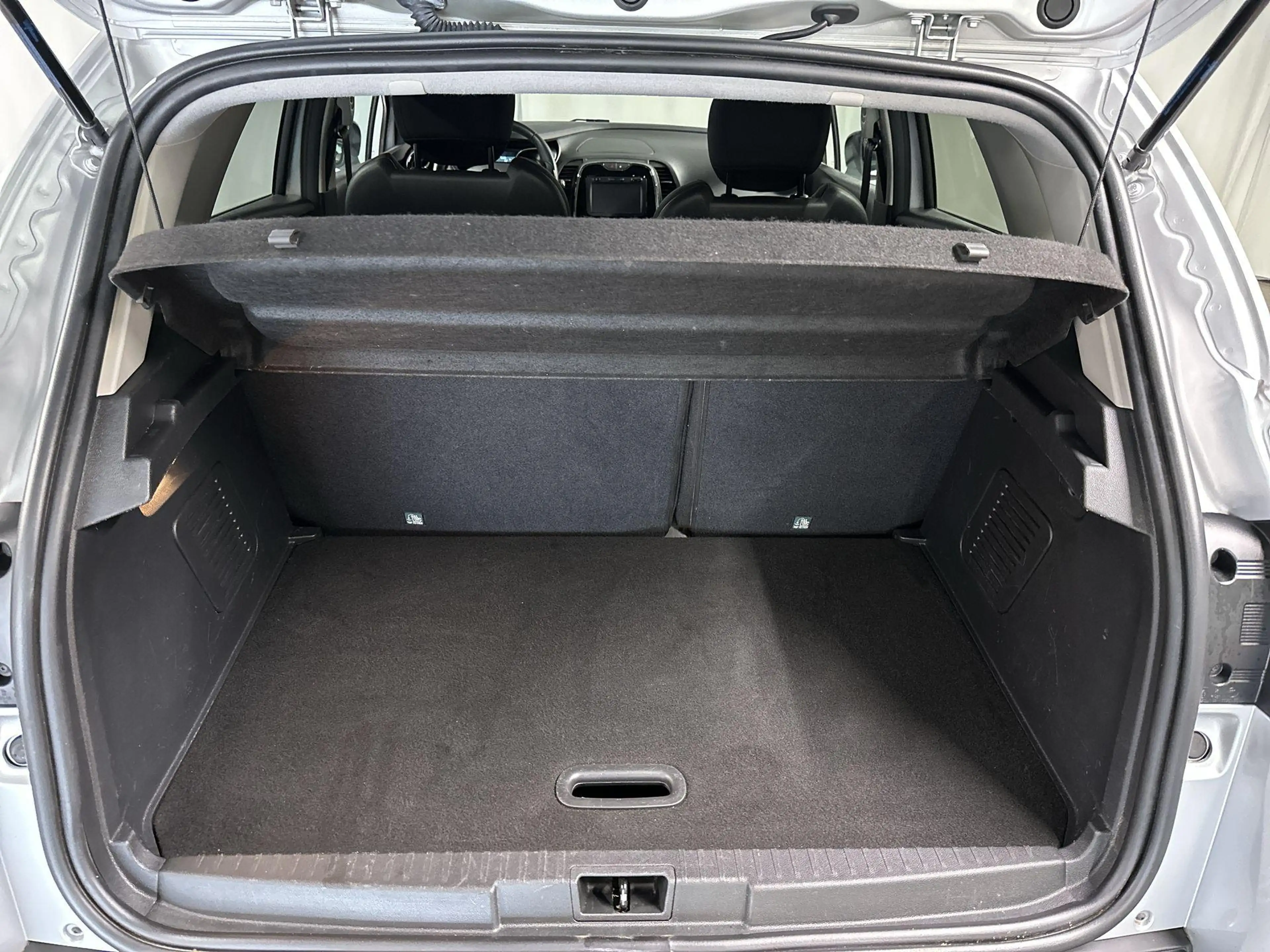 Renault Captur 0.9 TCe Limited Trekhaak | Navigatie — photo 11