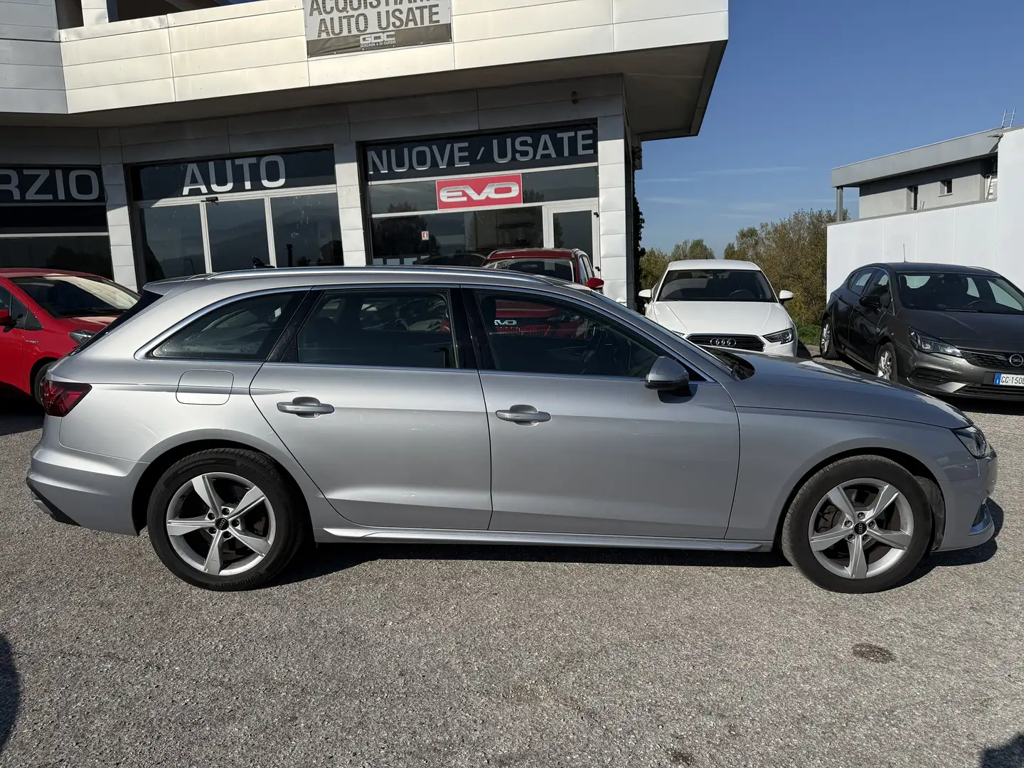 Audi A4 A4 Avant 35 2.0 tdi Business Advanced s-tronic Argent - 2