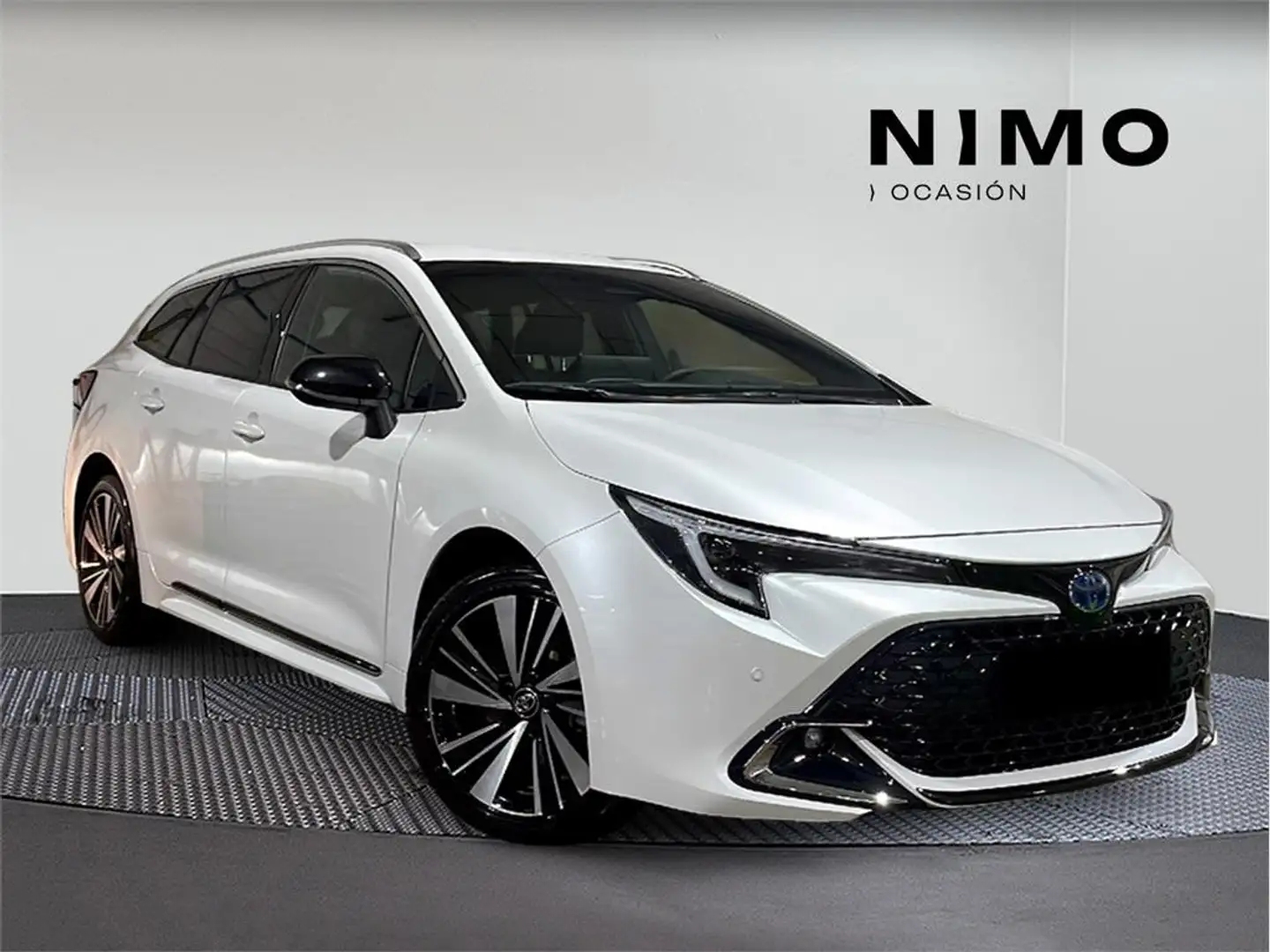 Toyota Corolla Touring Sports 200H Style Edition - 1