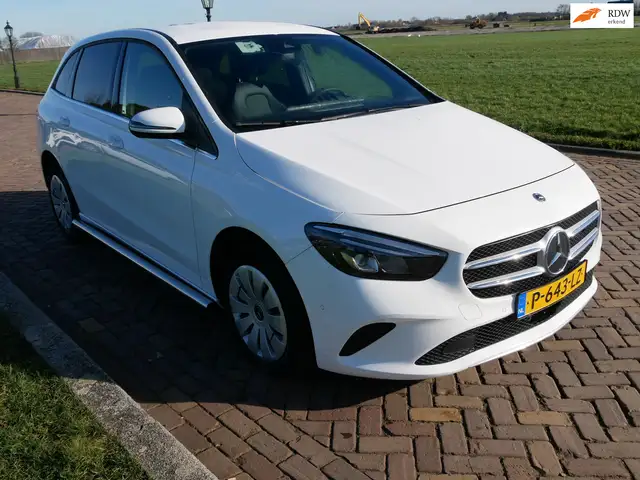 Mercedes-Benz B 200 200d AUT AC ** EX POLICE MARGE CAR**