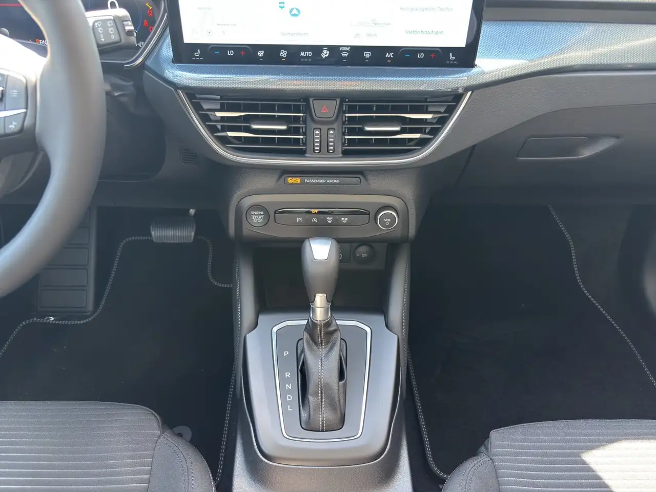 Ford Focus Active X Pano Dach B&O Winter Pak. LED Mat 12