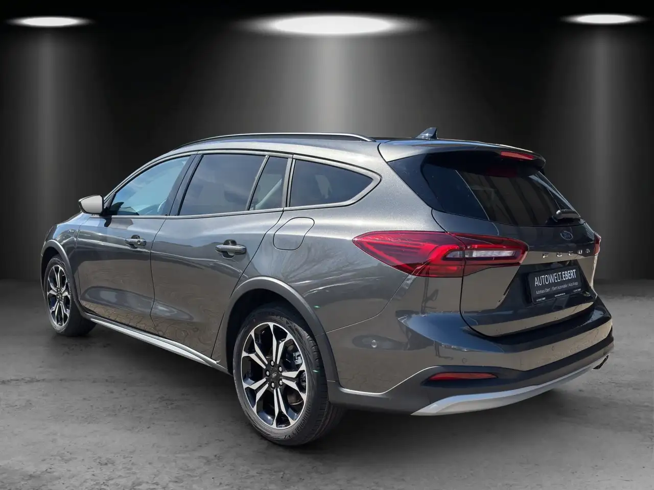 Ford Focus Active X Pano Dach B&O Winter Pak. LED Mat 3