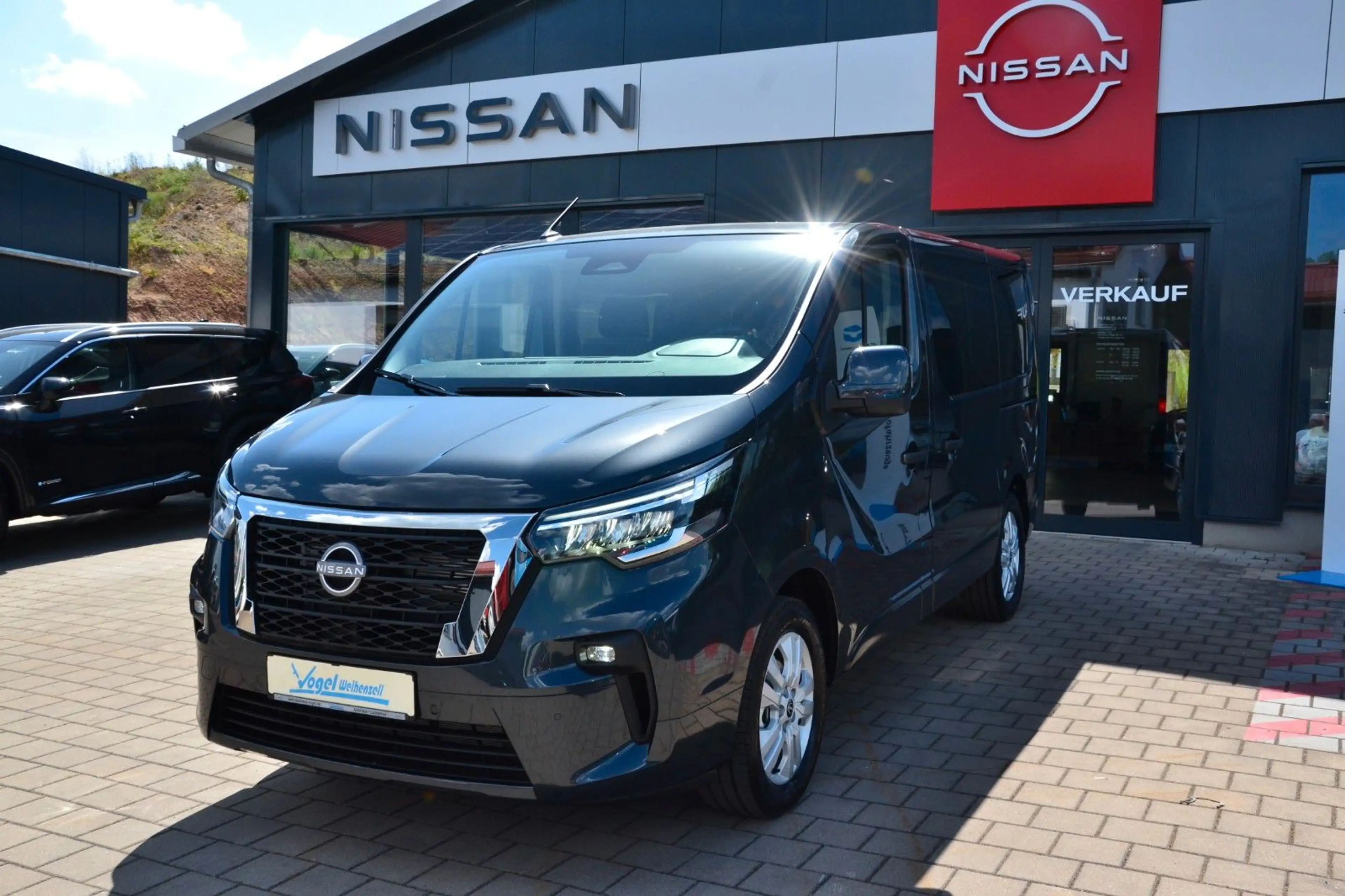 Nissan Primastar Kombi L1H1 2,8t dCi Tekna — photo 2