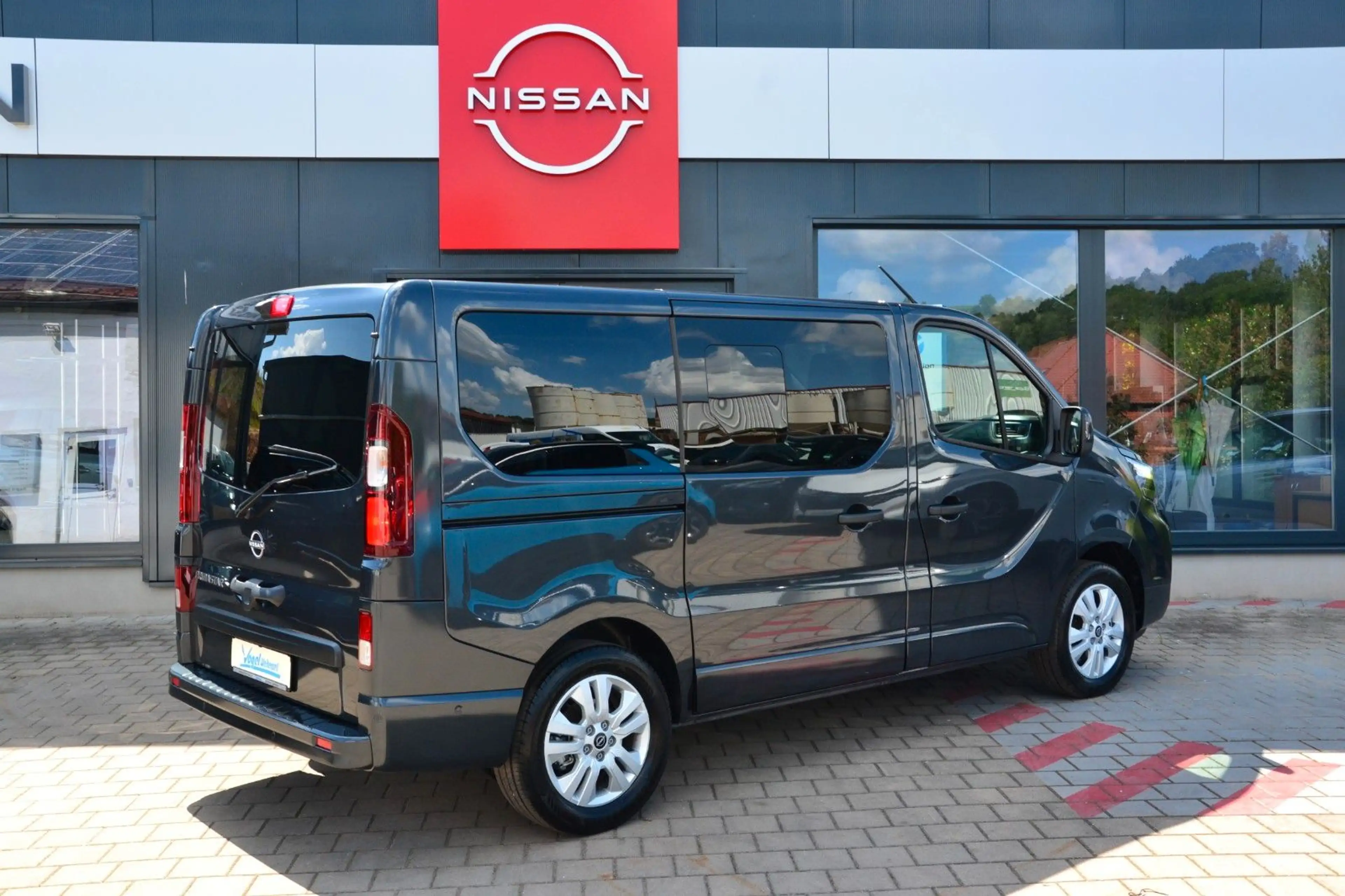 Nissan Primastar Kombi L1H1 2,8t dCi Tekna — photo 10