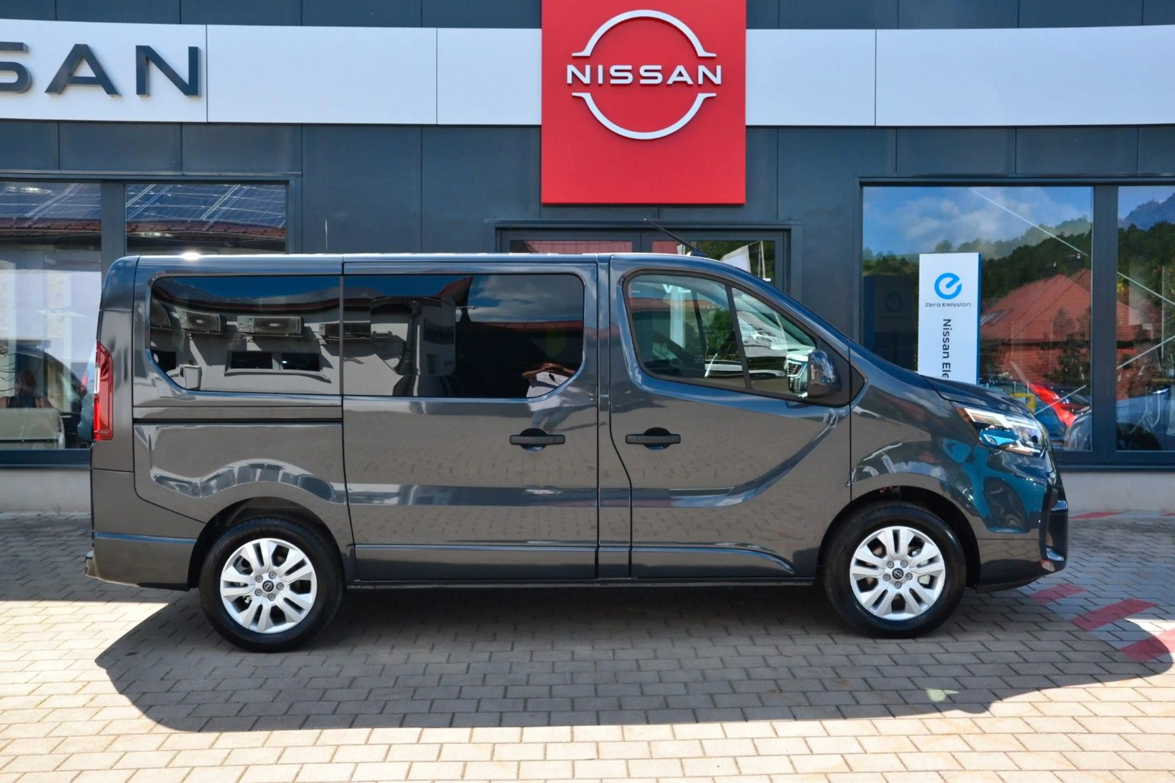 Nissan Primastar Kombi L1H1 2,8t dCi Tekna — photo 8