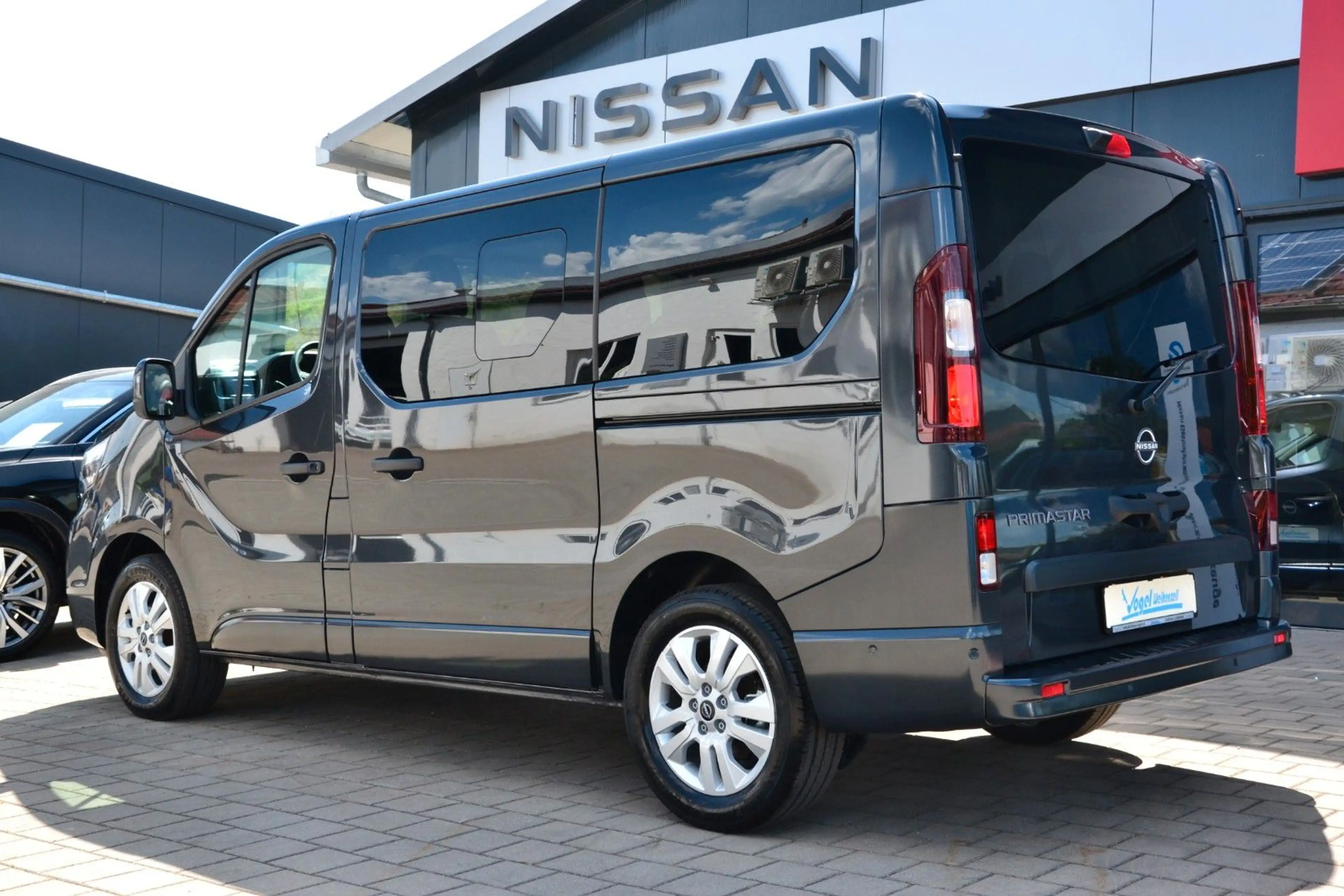 Nissan Primastar Kombi L1H1 2,8t dCi Tekna — photo 13