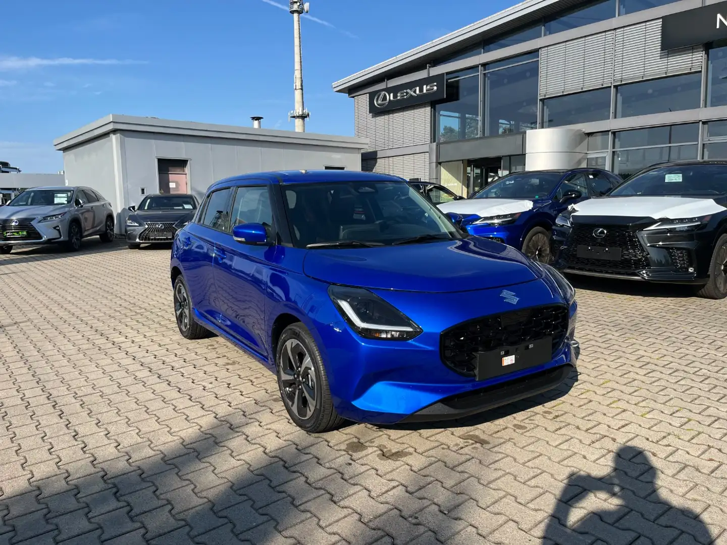 Suzuki Swift 1.2 Mild-Hybrid Dualjet Comfort+ Kamera.BT Blu/Azzurro - 2