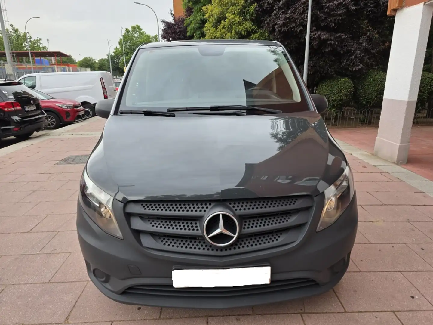 Mercedes-Benz Vito Mixto 116CDI Larga Grijs - 2