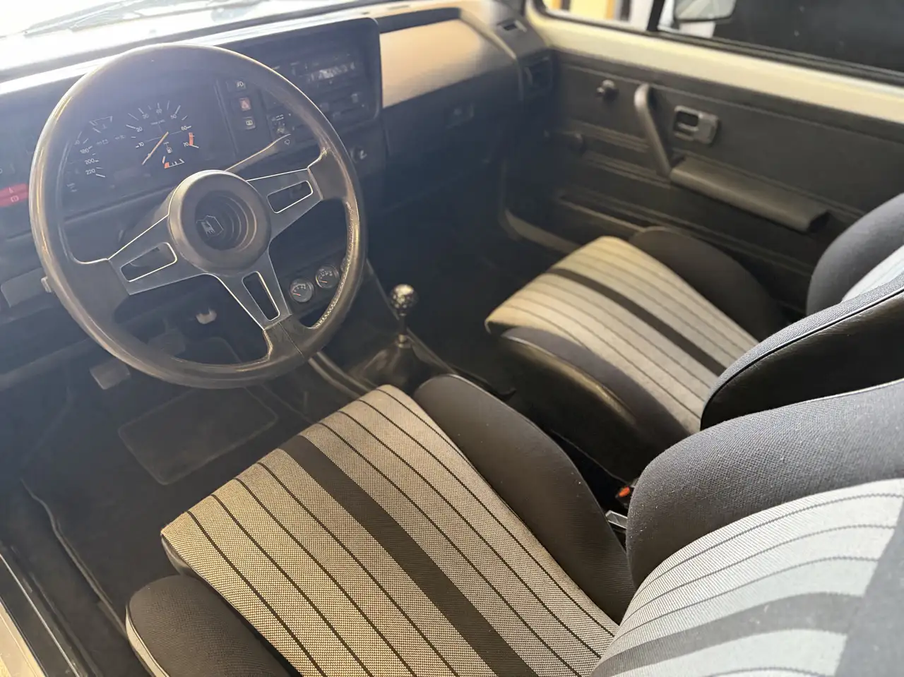Volkswagen Golf GTI 3p 1.6 ASI Targa Oro, foto 10