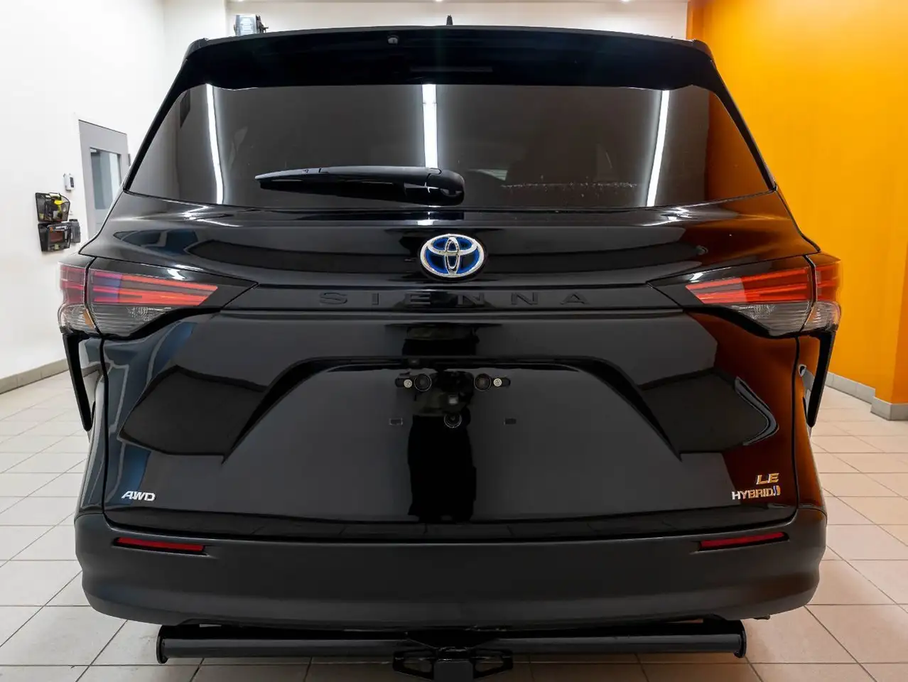 Toyota Sienna снимка Toyota Sienna