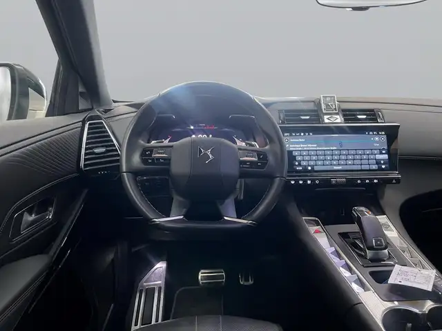 DS Automobiles DS 7 view 15