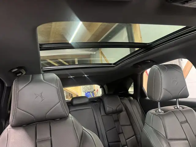 DS Automobiles DS 7 view 15