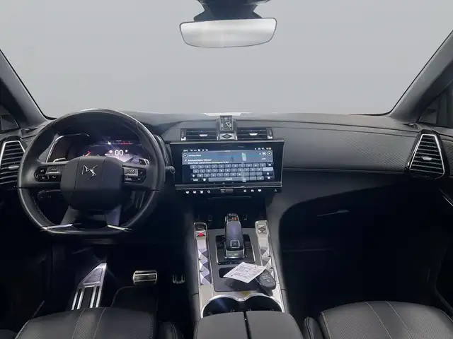 DS Automobiles DS 7 view 12