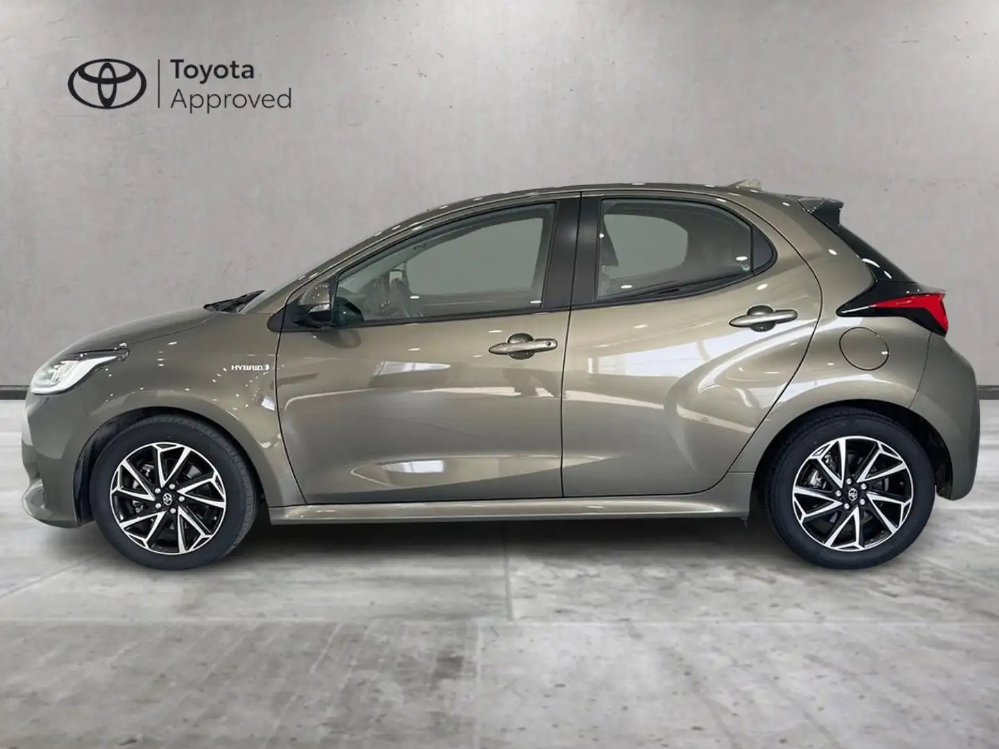 Toyota Yaris Yaris 1.5h Trend Bronze - 2
