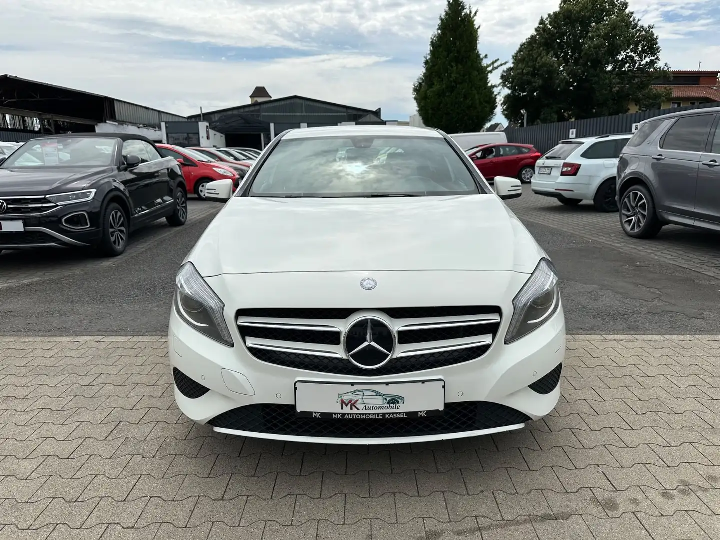 Mercedes-Benz A 180 BlueEfficiency RFK/ Bi-Xenon/ PDC/Leder Weiß - 2