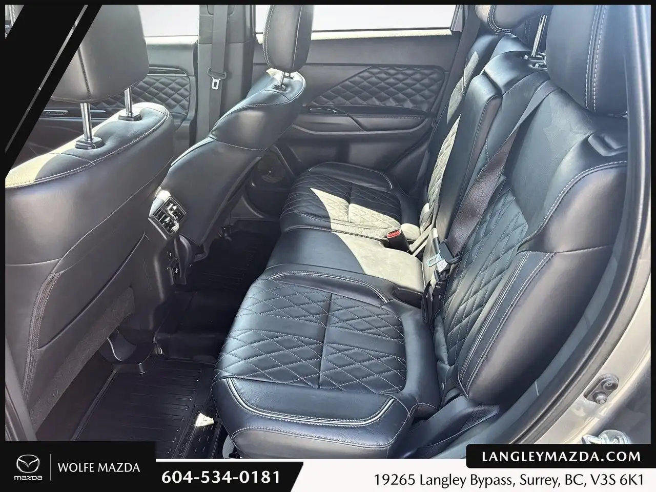 Mitsubishi Outlander снимка Mitsubishi Outlander