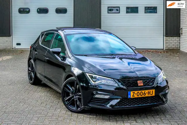 SEAT Leon 2.0 TSI CUPRA Black EDITION PANO KUIP VIRTUAL KEYL