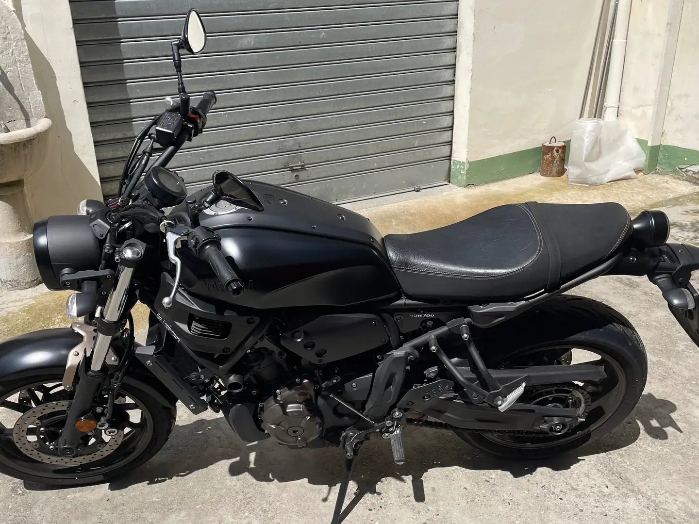 Yamaha XSR 700 Černá - 1