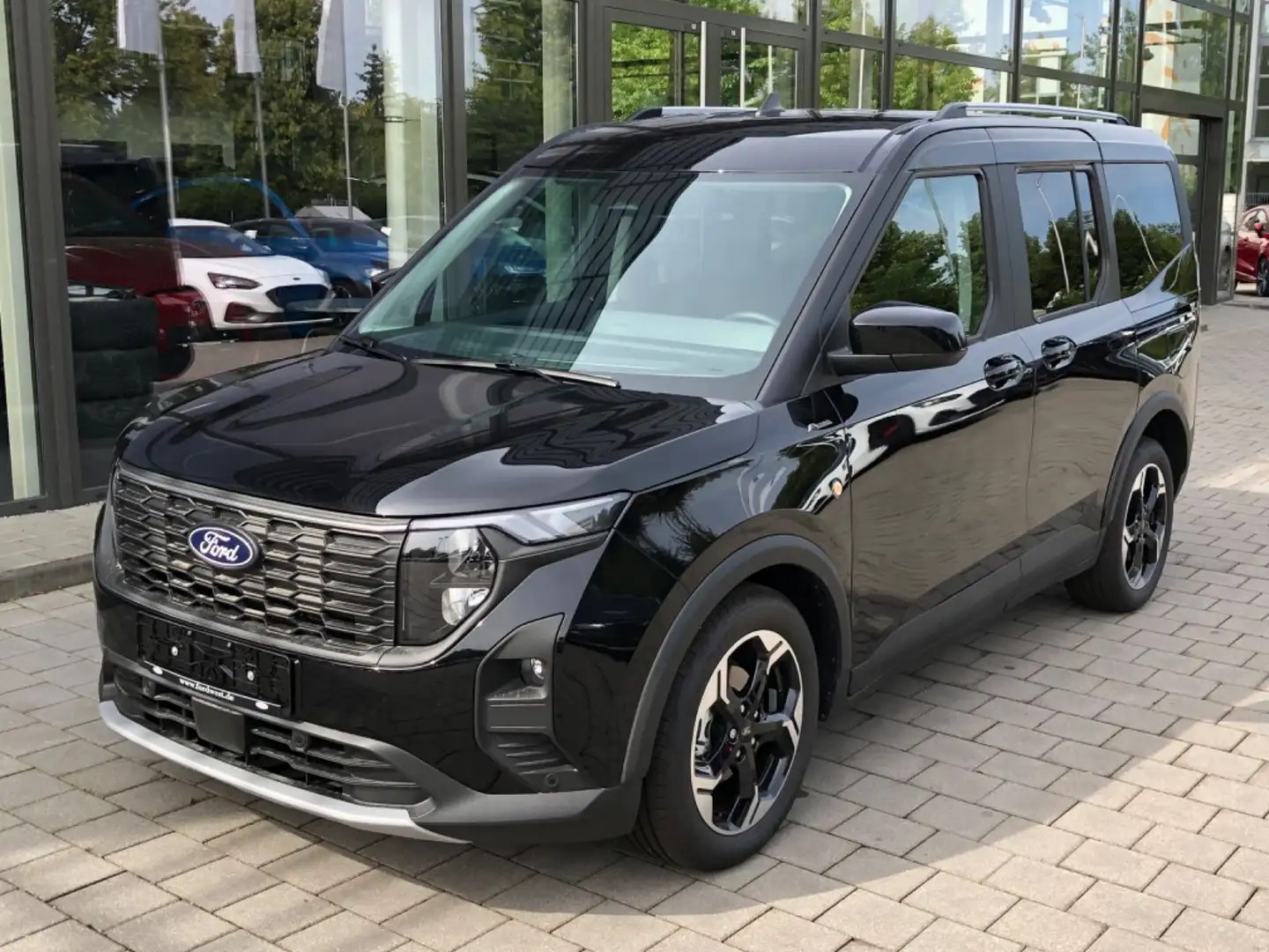 Ford Tourneo Courier 892 Tourneo Courier 1.0 EcoBoost Autom. Active Schwarz - 2
