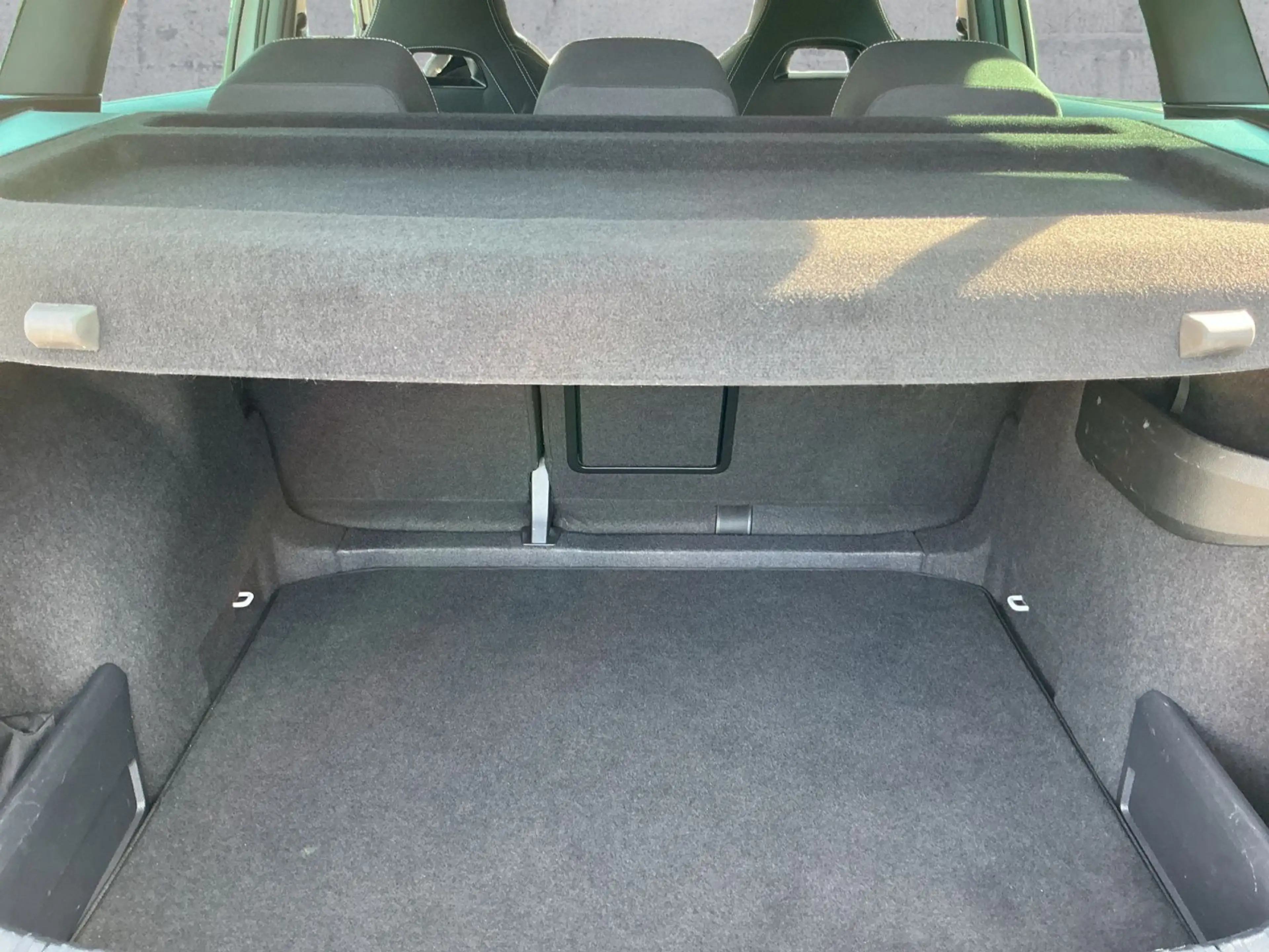Skoda Karoq 2.0 TDI DSG SPORTLINE 4x4 LED+NAVI+AHK+ACC — photo 14