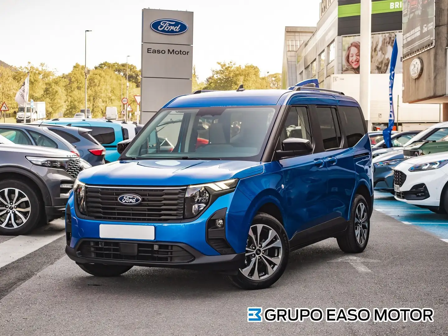 Ford Tourneo Courier 1.0 Ecoboost Titanium - 2