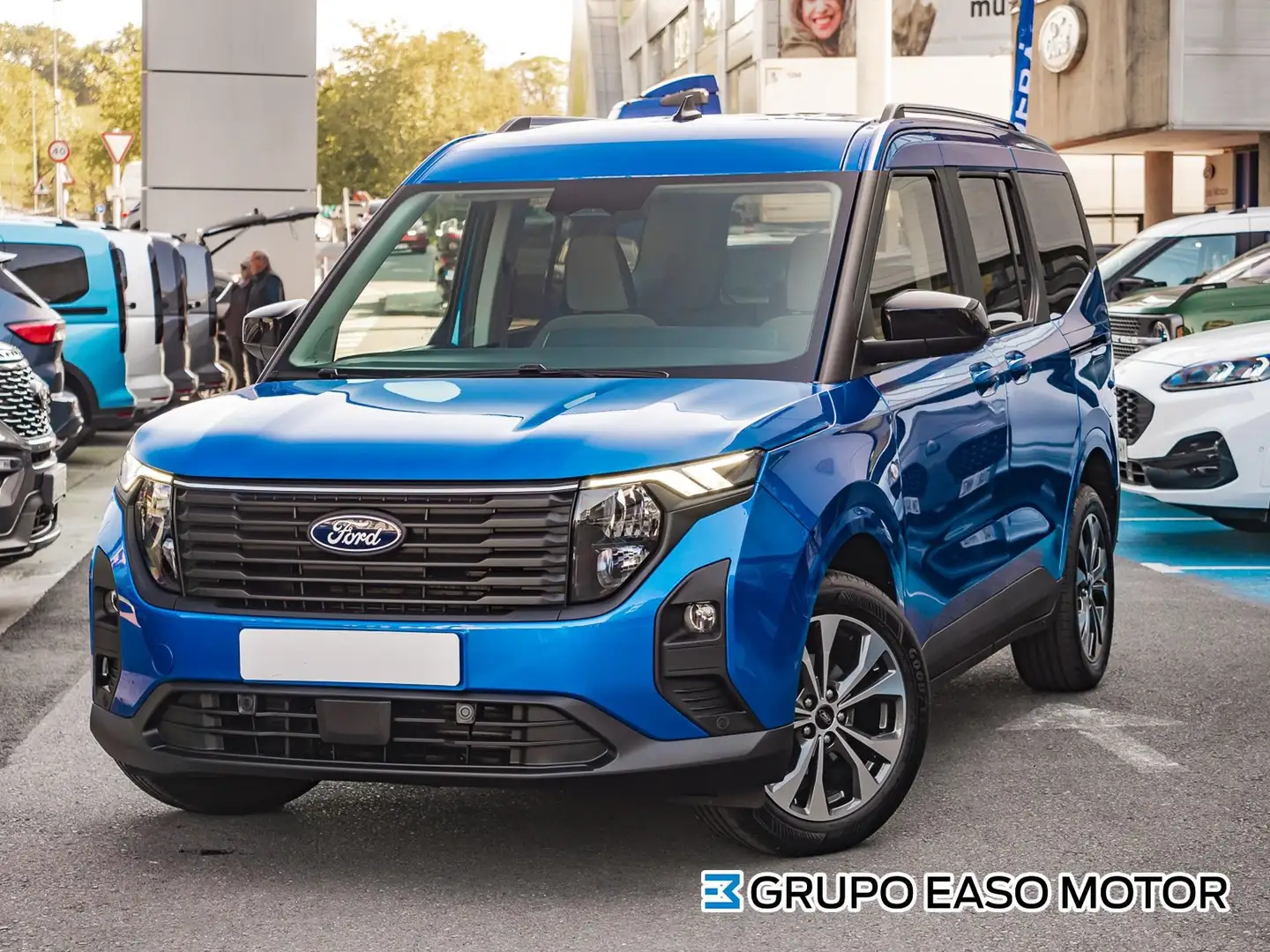 Ford Tourneo Courier 1.0 Ecoboost Titanium - 1