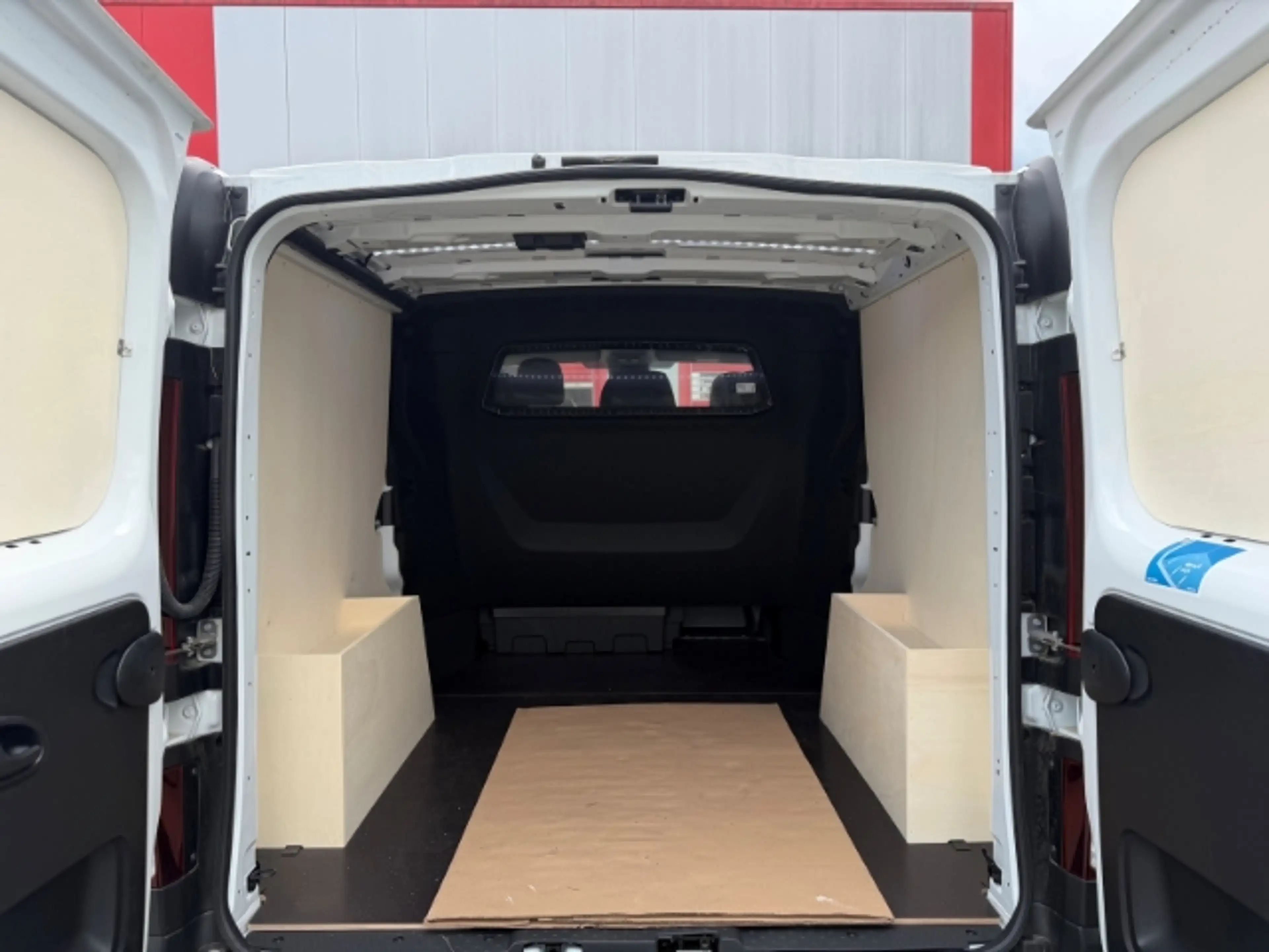 Renault Trafic L2H1 DoKa 2.0 dCi Kamera+Klima+Laderaumverk. — photo 11
