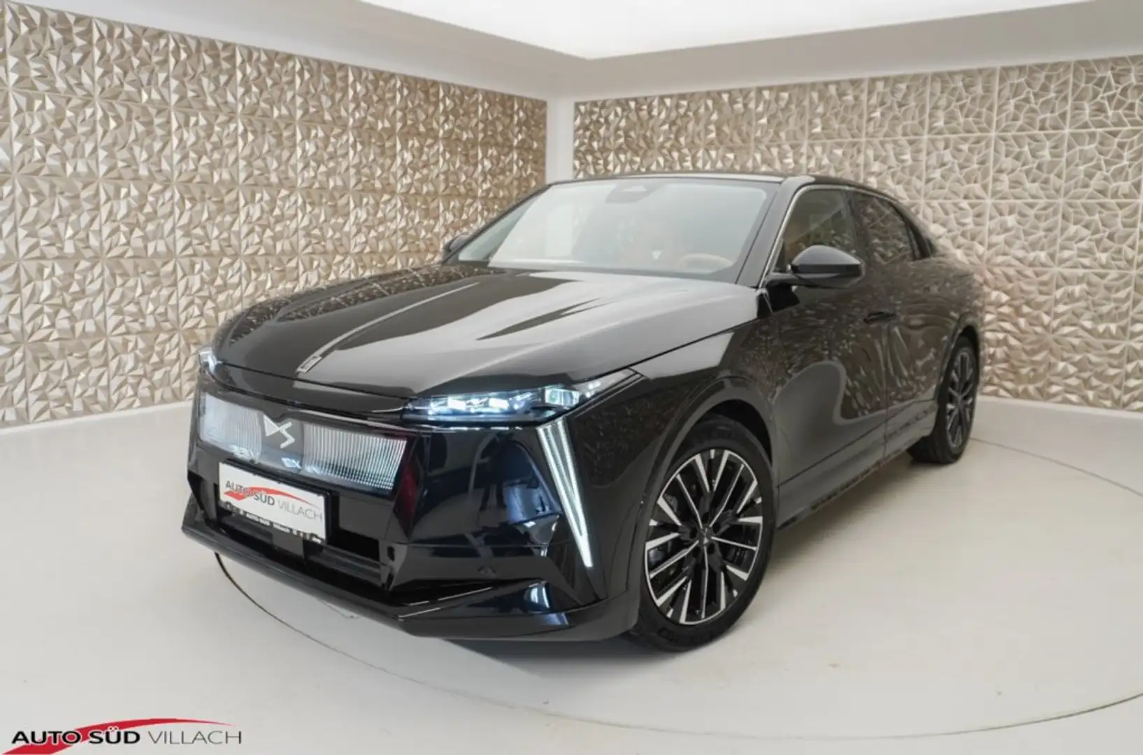 DS Automobiles N°8 FWD 230PS ÉTOILE Schwarz - 1