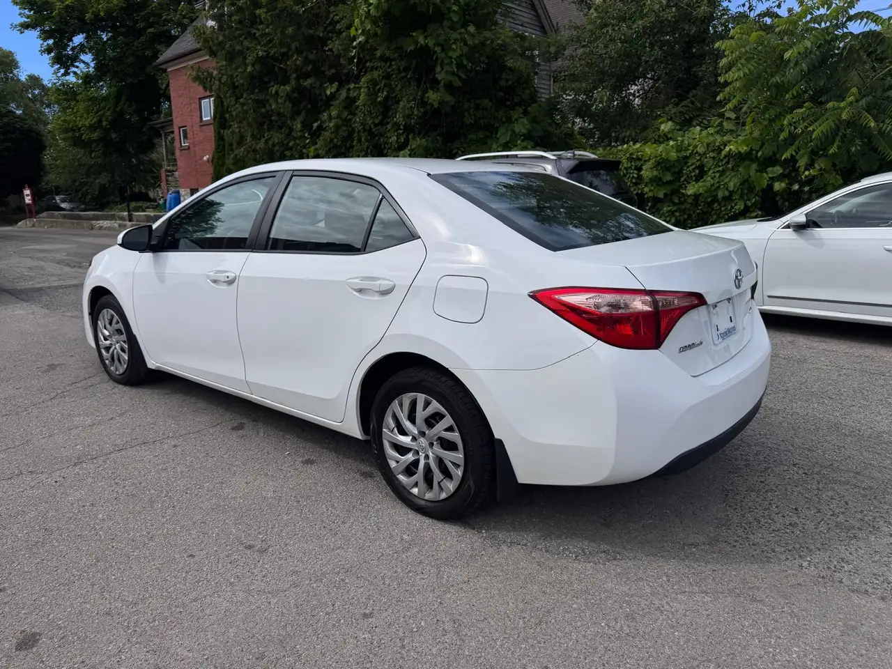 Toyota Corolla photo Toyota Corolla