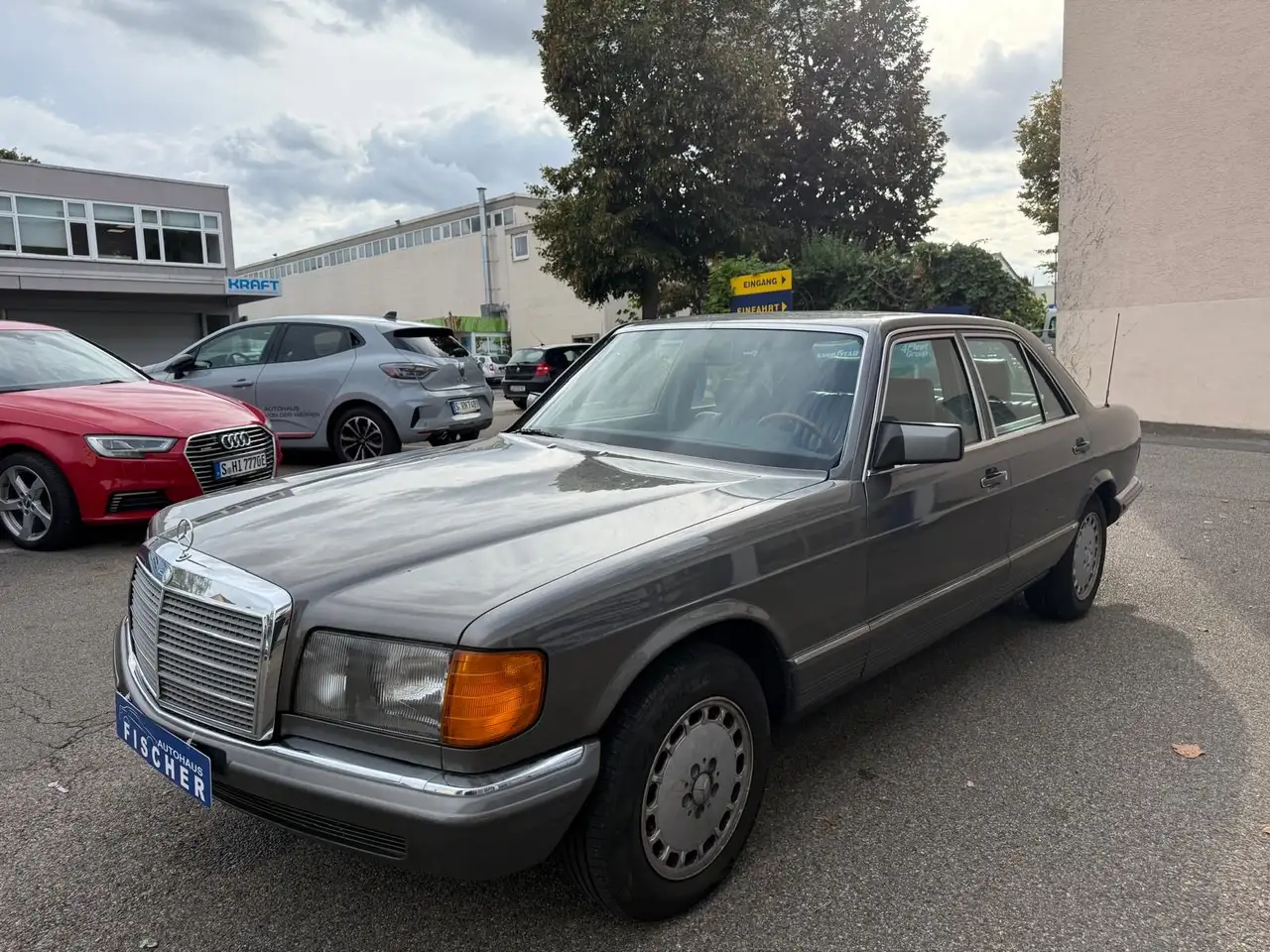 Mercedes-Benz 280, foto 1
