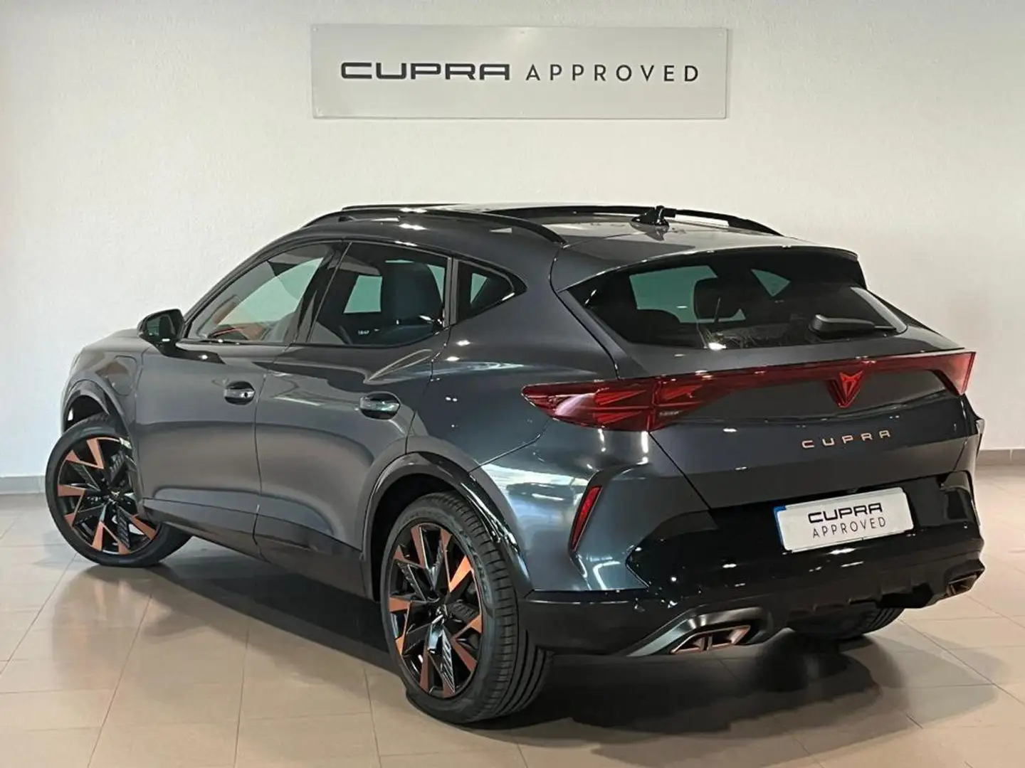 CUPRA Formentor 1.5 e-Hybrid 150 DSG Grijs - 2