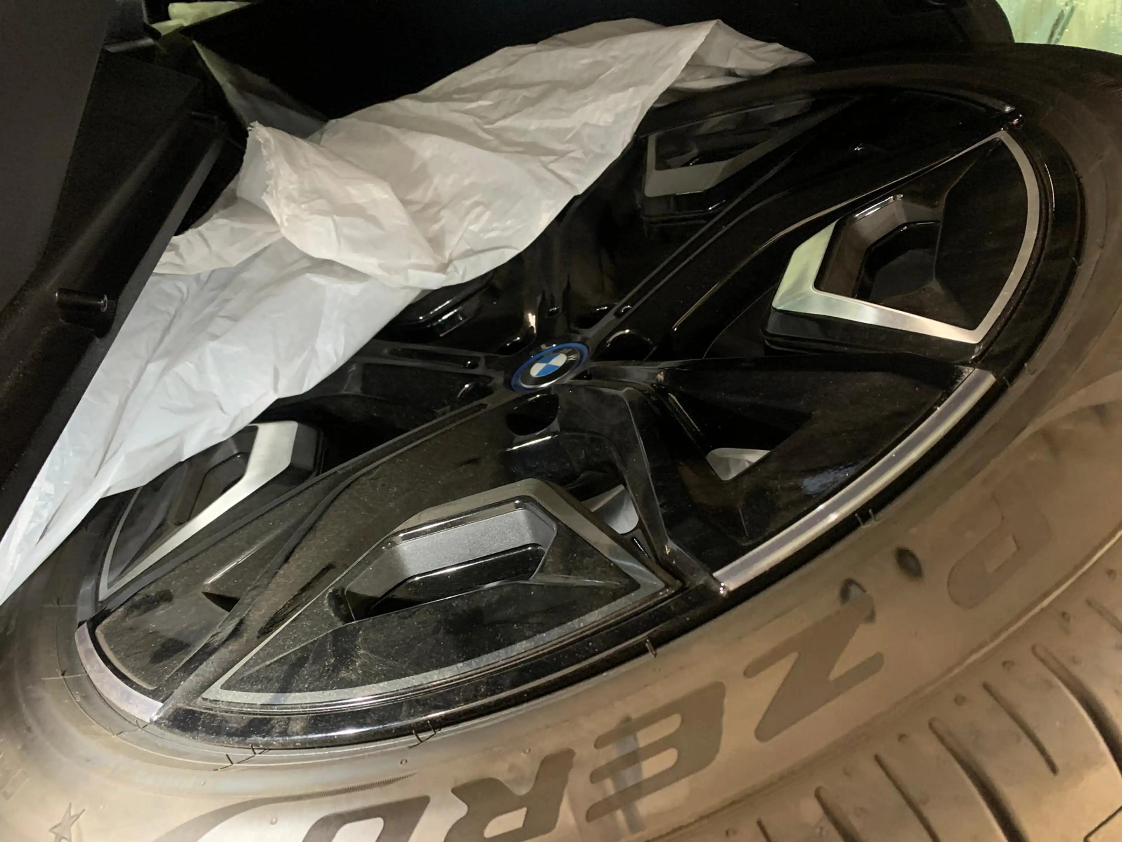BMW iX M60 NP154t€ Laser 22"HeadUp Panorama DrivePro — photo 8