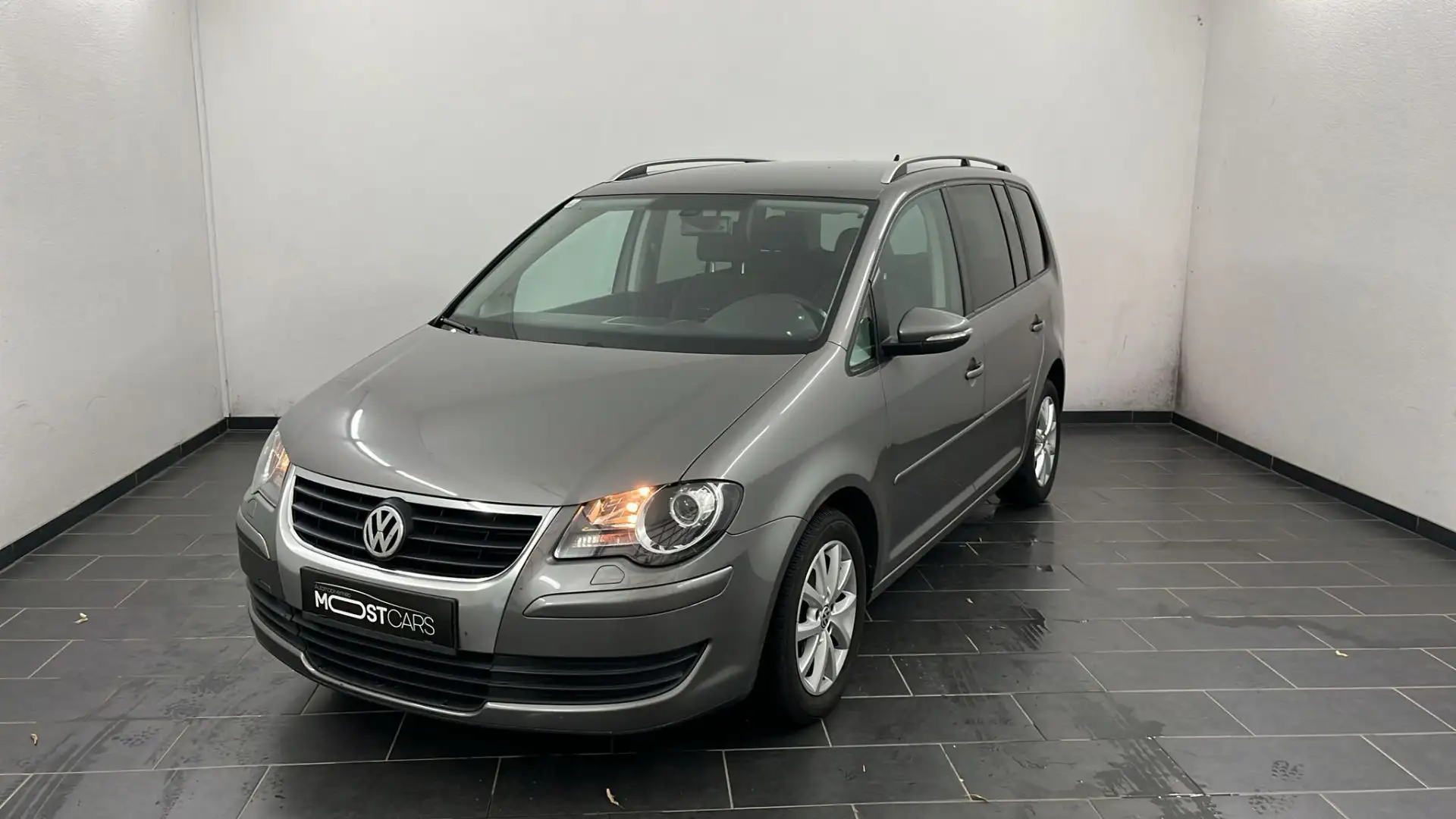 Volkswagen Touran 1.9 TDI DPF Trendline B ***Pickerl bis 11/2025*** Zilver - 1