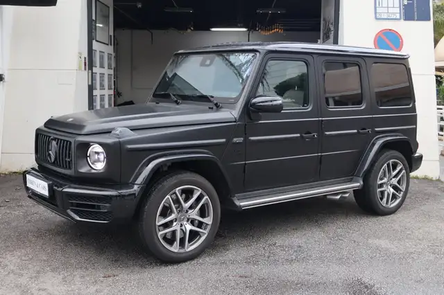 Mercedes-Benz G-Class view 3