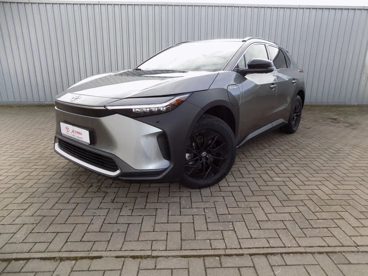 Toyota bZ4X Elektro 2WD Comfort+Technik Paket Argent - 1
