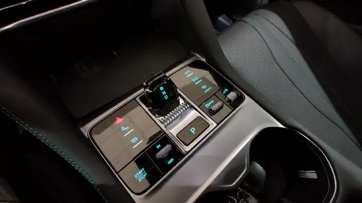 BYD Seal U 2026, foto 8