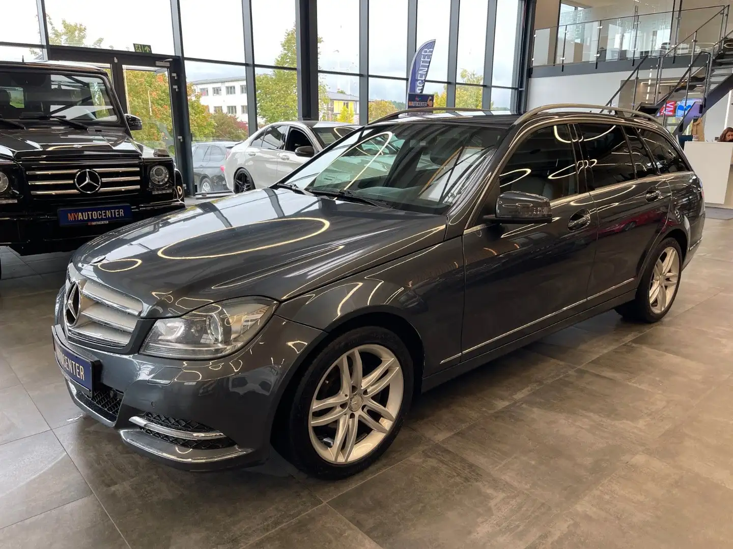 Mercedes-Benz C 250 T CDI BlueEfficiency 4Motion *Klima*Navi* Grau - 2