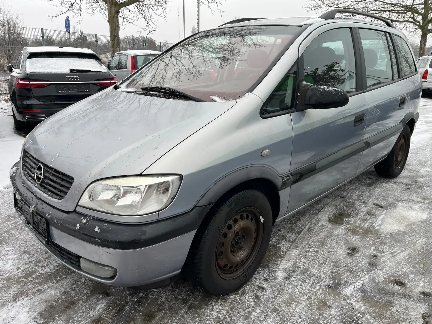 Opel Zafira A 1.8 Klima 7-Sitzer *Tüv 01/2027* Silber - 1