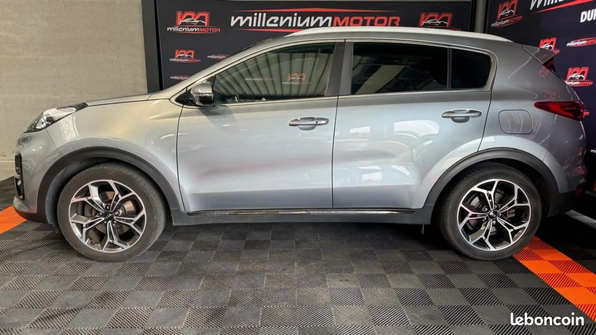 Kia Sportage gt line premium 1.6 crdi 136 cv garantie 6 mois Gris - 2