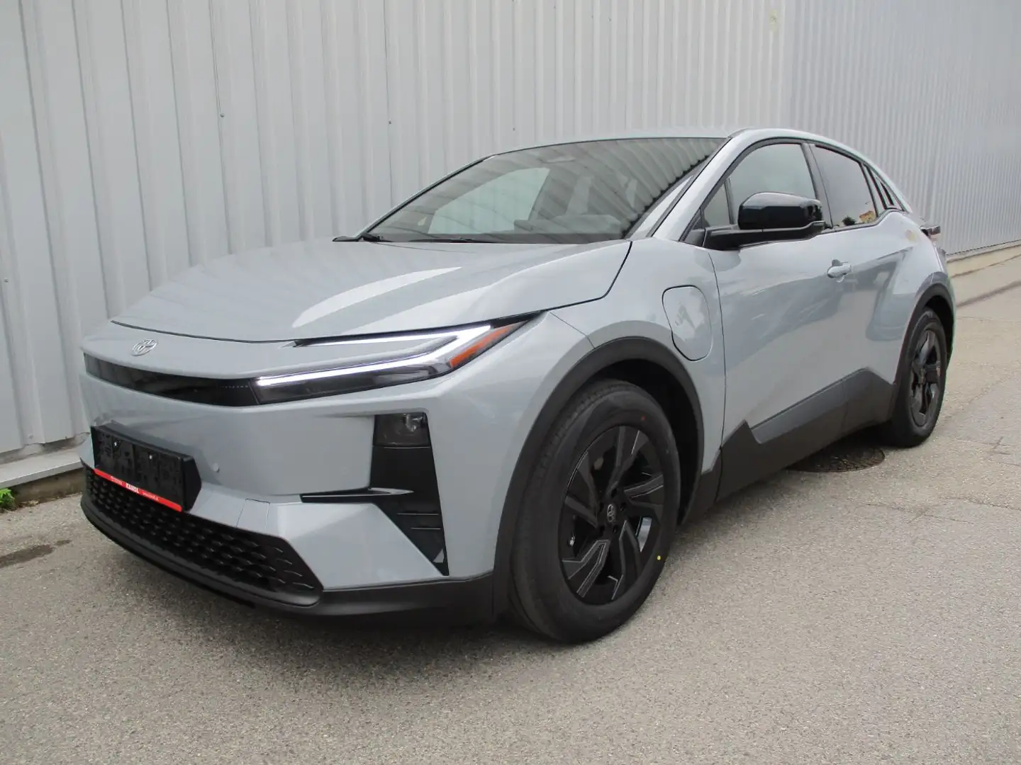 Toyota C-HR + W Teamplayer ACC+LED+Navi+SHZ+2xKlima+Kam. Grau - 2
