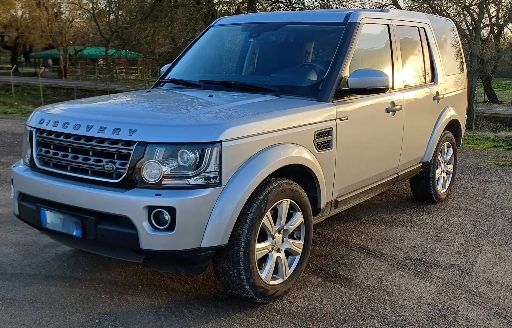 Land Rover Discovery 4 TdV6 Argento - 2