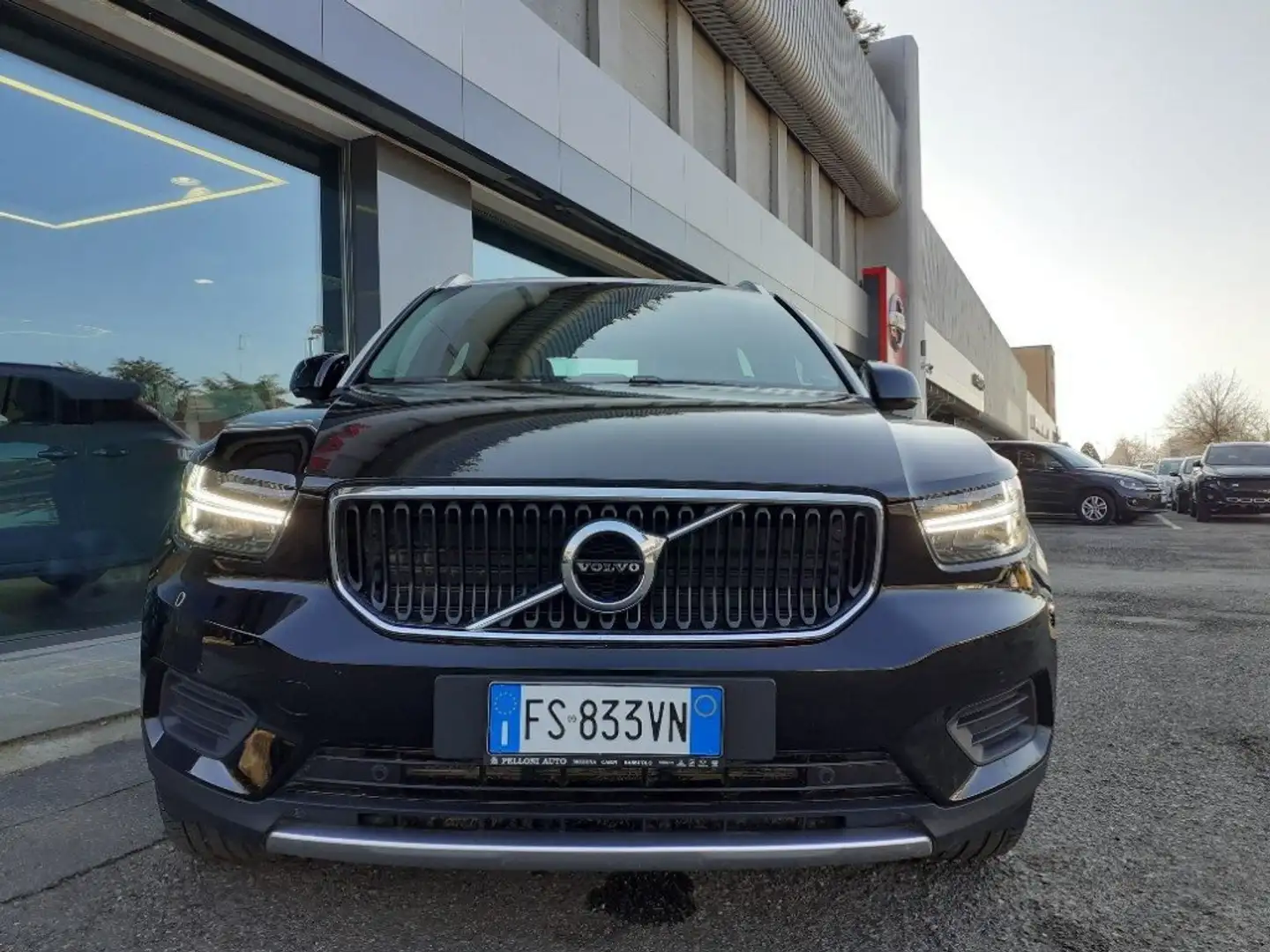 Volvo XC40 D3 Geartronic BI-COLOR KM CERTIFIC-GARANZIA-1°PROP Negro - 2