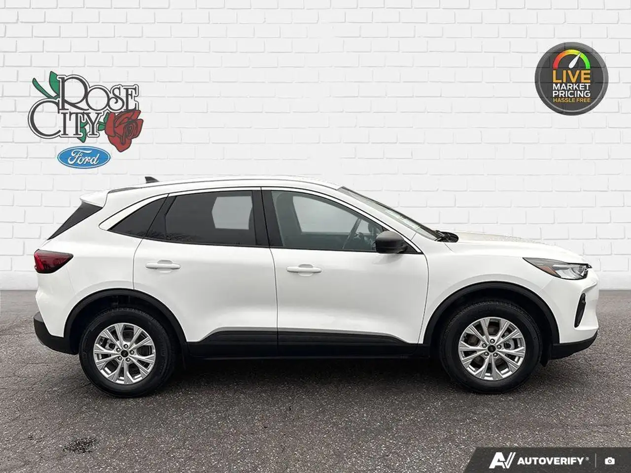 Ford Escape снимка Ford Escape
