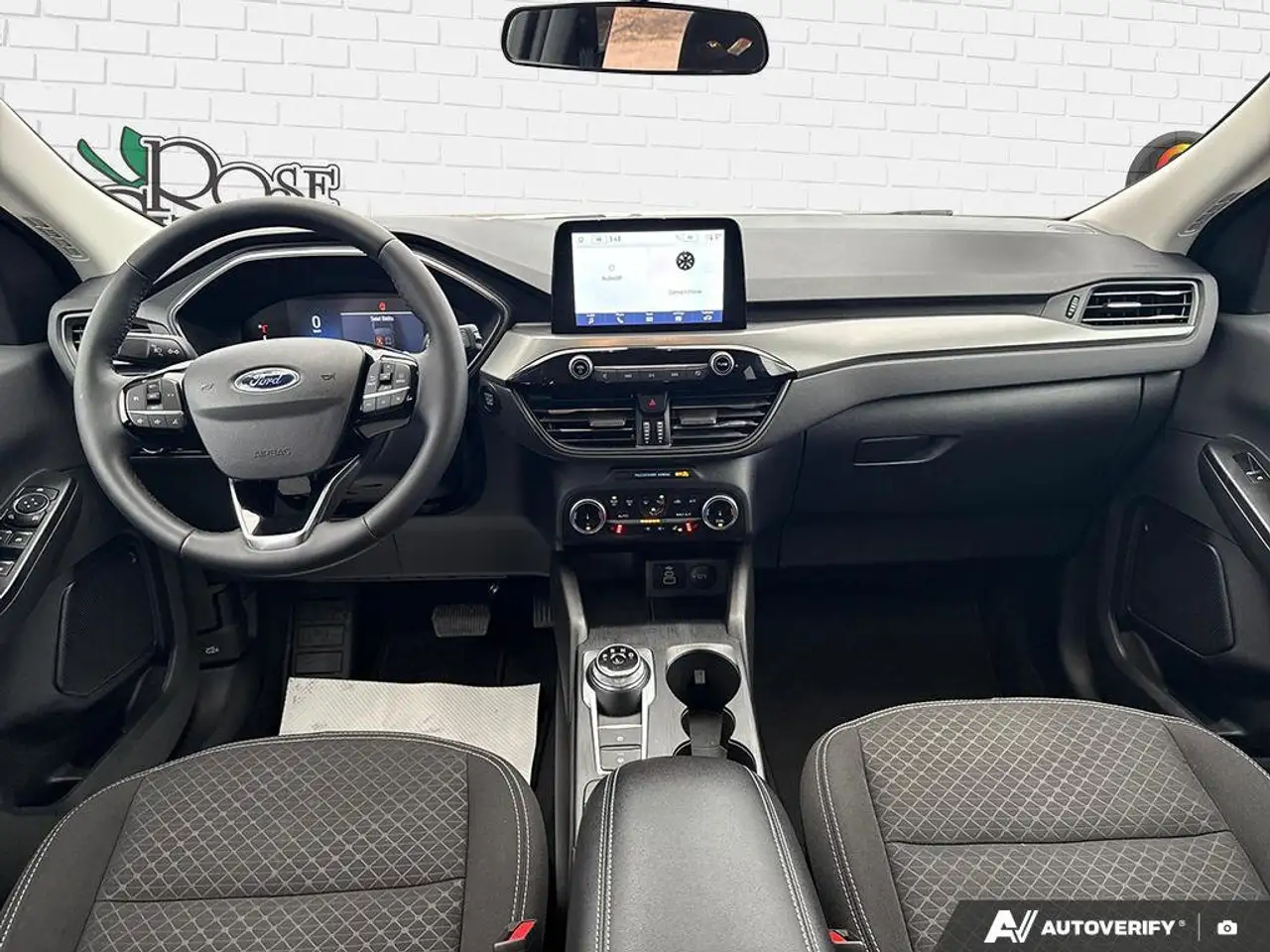 Ford Escape снимка Ford Escape