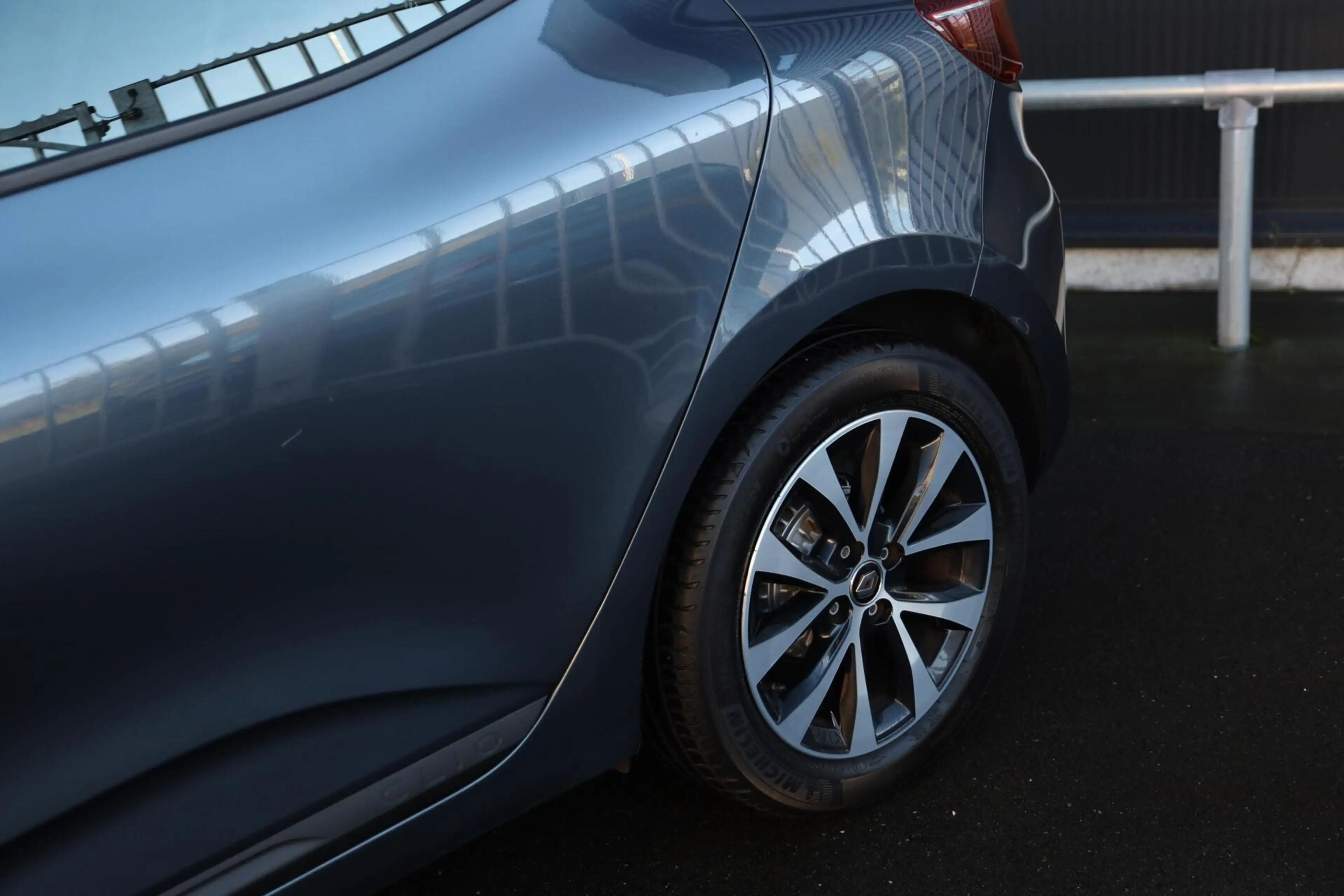 Renault Clio 1.0 TCe Zen Airco Cruise CarPlay Metallic Lichtmet — photo 19