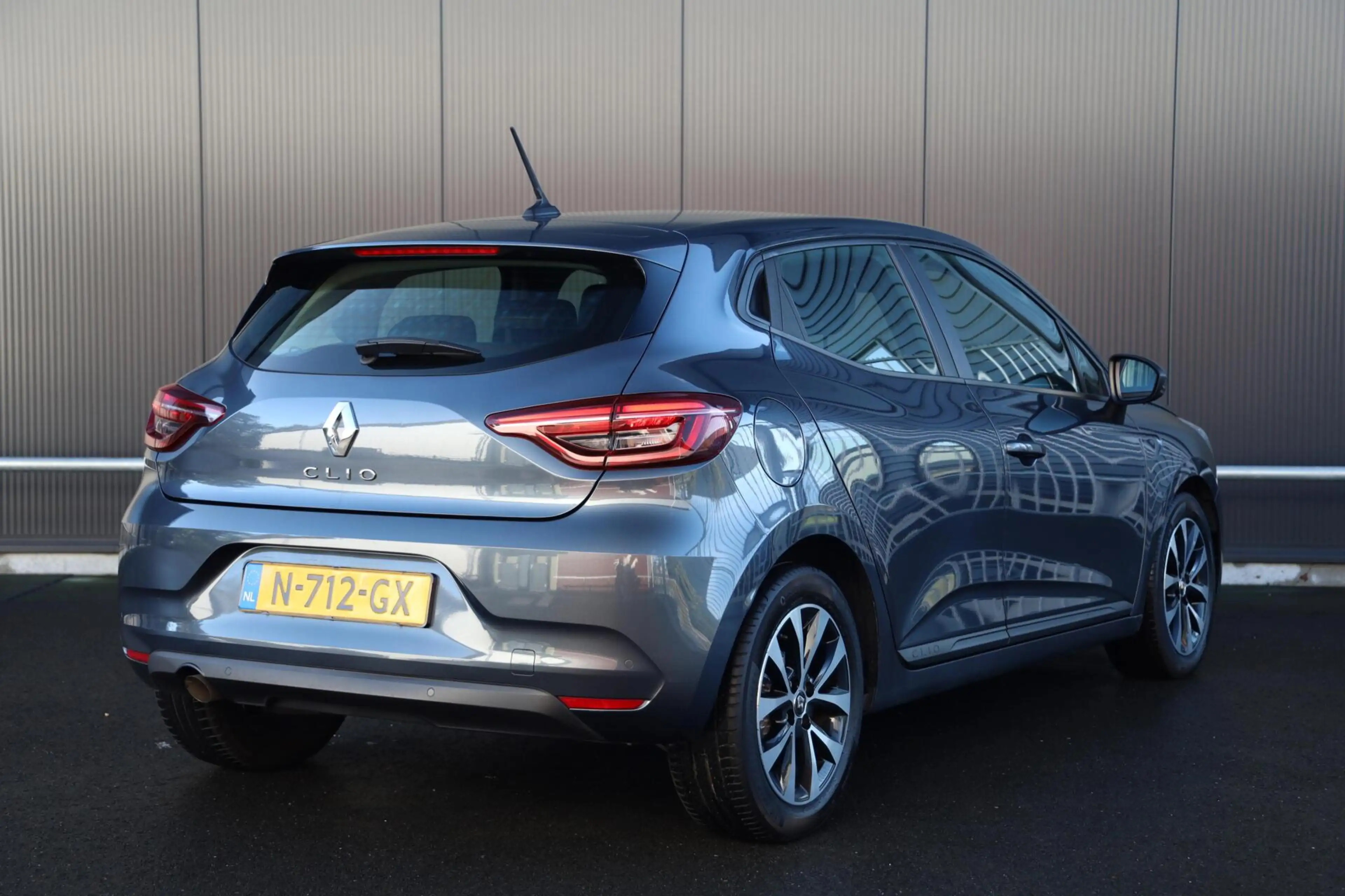 Renault Clio 1.0 TCe Zen Airco Cruise CarPlay Metallic Lichtmet — photo 17