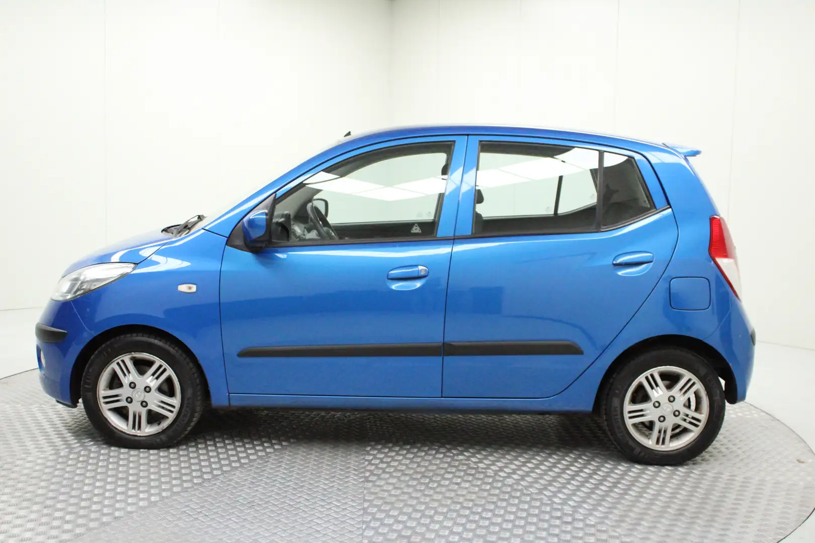 Hyundai i10 1.25i i-Catcher | airco | radio cd | centrale deur Bleu - 2
