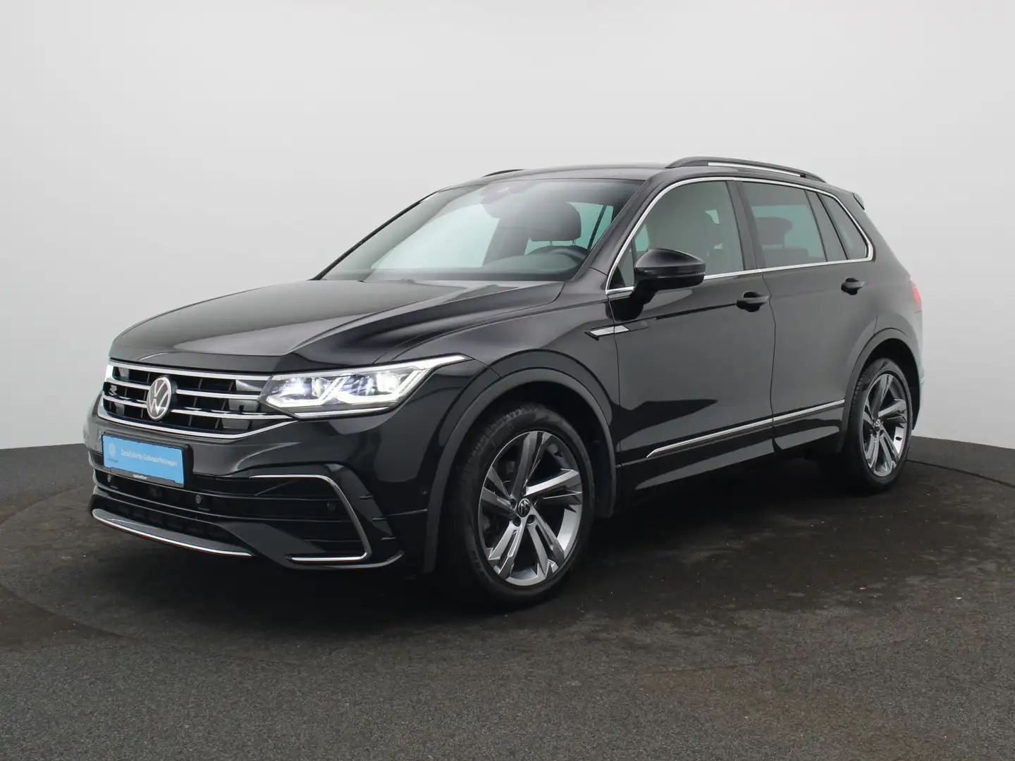 Volkswagen Tiguan R-Line 2.0TDI DSG/ Navi, Matrix, ParkAssi Schwarz - 2